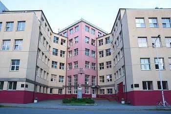 Областной клинической больнице – 75 лет